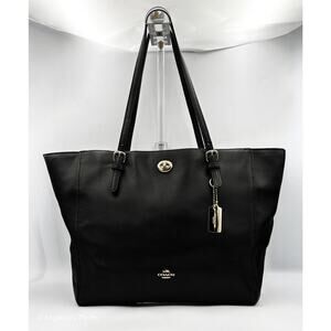 Coach Black Leather Turnlock Tote | Large Crossgrain Shoulder Bag